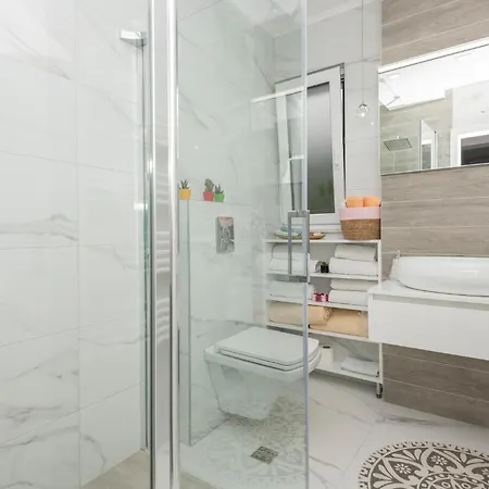 Awesome In With Kitchen Makarska
